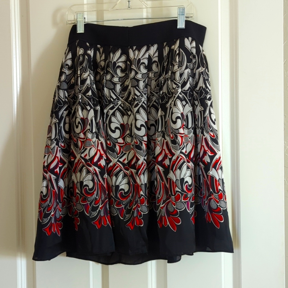 White house Black market Silk skirt